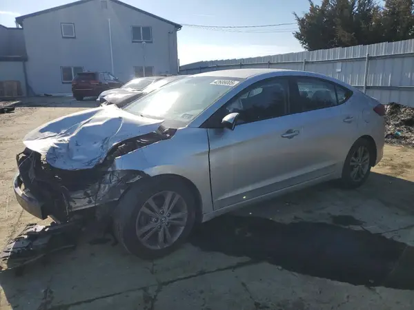 5NPD84LF5JH240022 2018 HYUNDAI ELANTRA - Image 1