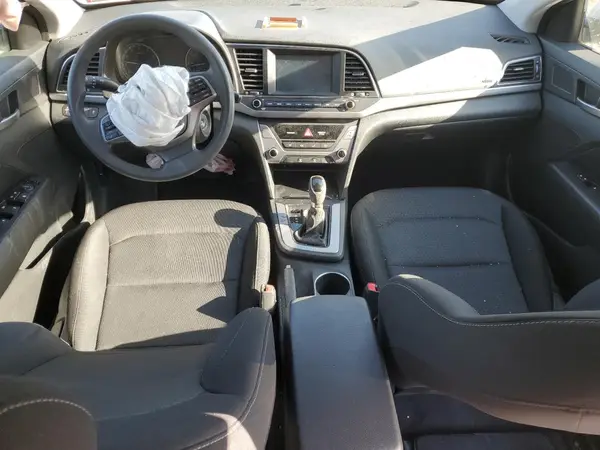 5NPD84LF5JH240022 2018 HYUNDAI ELANTRA - Image 8