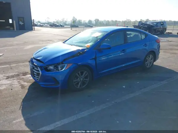 5NPD84LF5JH241607 2018 HYUNDAI ELANTRA - Image 2