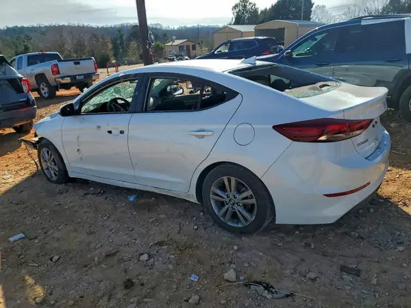 5NPD84LF5JH245298 2018 HYUNDAI ELANTRA - Image 2