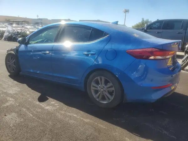 5NPD84LF5JH245415 2018 HYUNDAI ELANTRA - Image 2