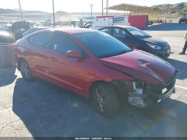 5NPD84LF5JH245978 2018 HYUNDAI ELANTRA - Image 1