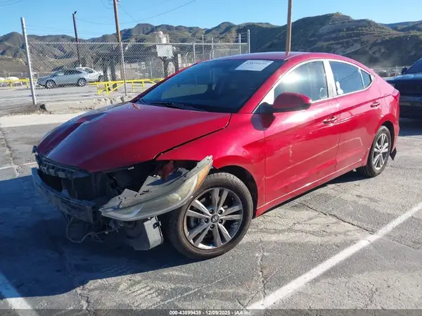 5NPD84LF5JH245978 2018 HYUNDAI ELANTRA - Image 2