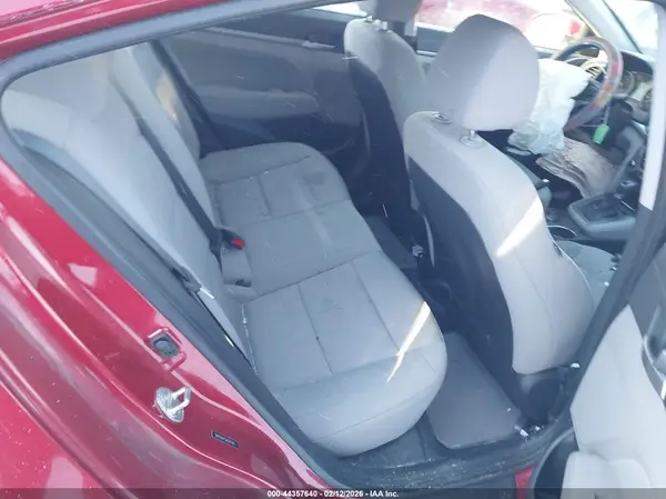 5NPD84LF5JH247181 2018 HYUNDAI ELANTRA - Image 8