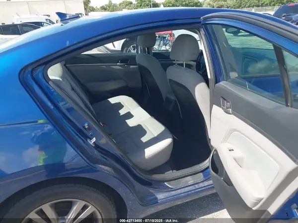 5NPD84LF5JH248282 2018 HYUNDAI ELANTRA - Image 8
