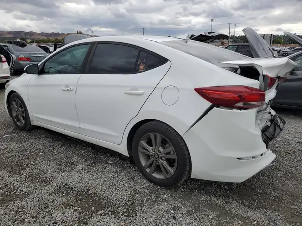 5NPD84LF5JH248878 2018 HYUNDAI ELANTRA - Image 2