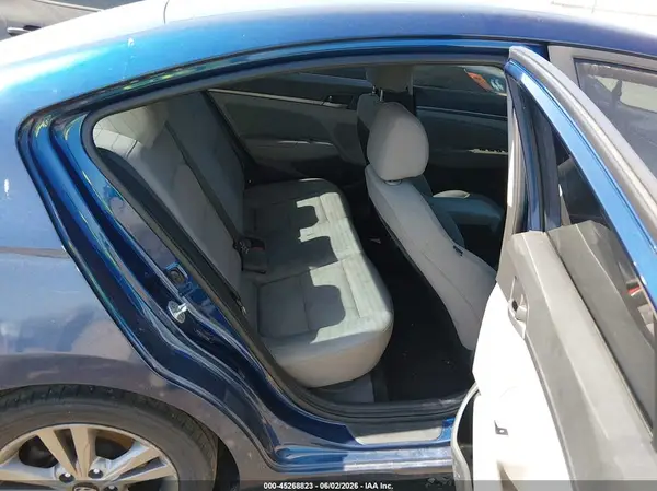 5NPD84LF5JH250100 2018 HYUNDAI ELANTRA - Image 8