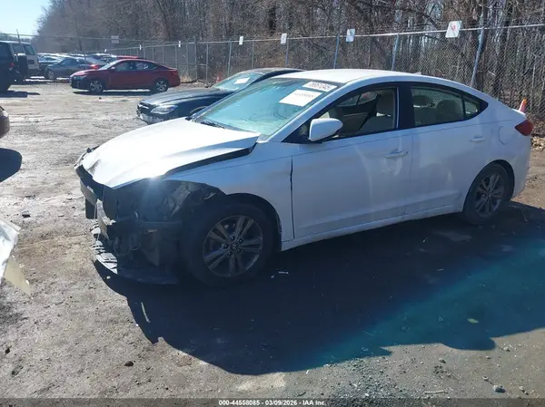 5NPD84LF5JH254230 2018 HYUNDAI ELANTRA - Image 2