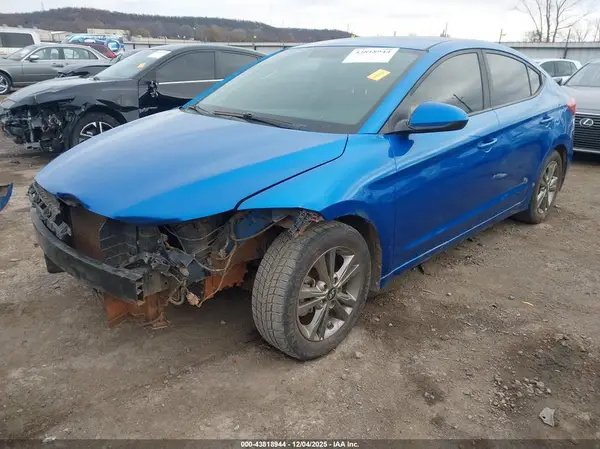 5NPD84LF5JH255233 2018 HYUNDAI ELANTRA - Image 2