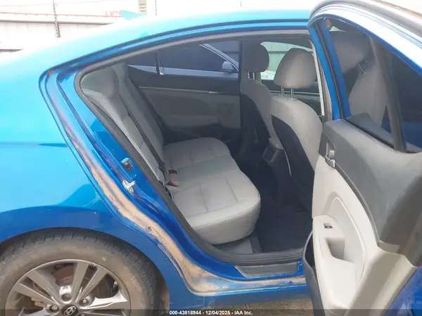 5NPD84LF5JH255233 2018 HYUNDAI ELANTRA - Image 8