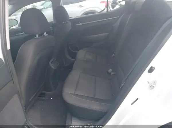 5NPD84LF5JH255264 2018 HYUNDAI ELANTRA - Image 8