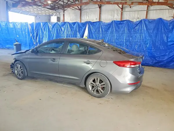 5NPD84LF5JH255975 2018 HYUNDAI ELANTRA - Image 2