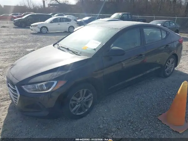 5NPD84LF5JH256544 2018 HYUNDAI ELANTRA - Image 2