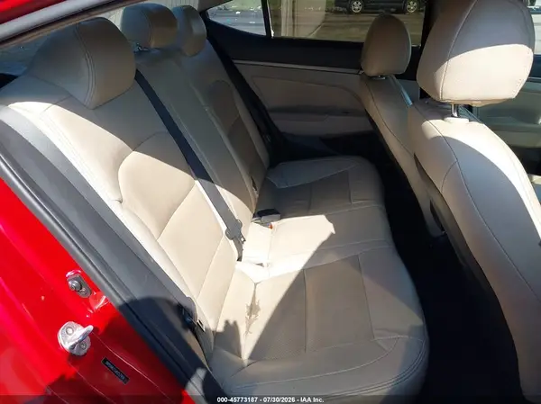 5NPD84LF5JH257404 2018 HYUNDAI ELANTRA - Image 8