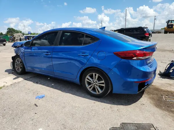 5NPD84LF5JH257709 2018 HYUNDAI ELANTRA - Image 2