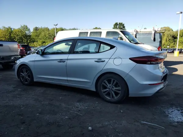 5NPD84LF5JH259850 2018 HYUNDAI ELANTRA - Image 2