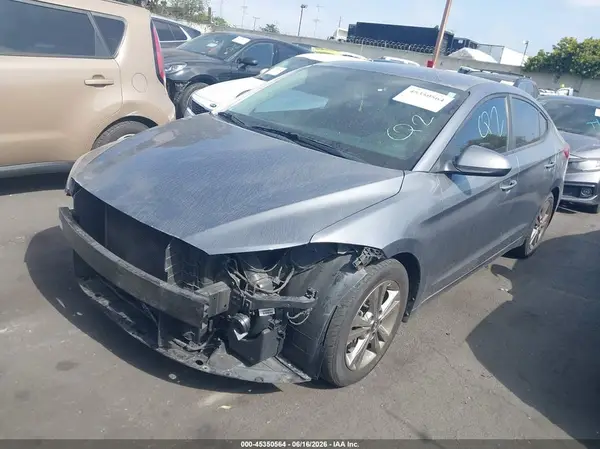 5NPD84LF5JH260240 2018 HYUNDAI ELANTRA - Image 2