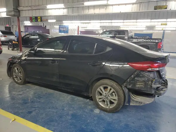 5NPD84LF5JH261811 2018 HYUNDAI ELANTRA - Image 2