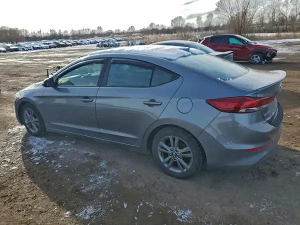 5NPD84LF5JH264739 2018 HYUNDAI ELANTRA - Image 2