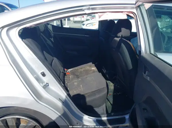 5NPD84LF5JH265003 2018 HYUNDAI ELANTRA - Image 8