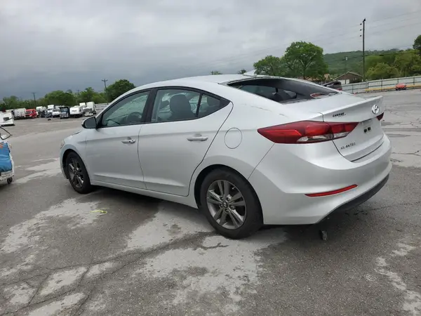 5NPD84LF5JH265020 2018 HYUNDAI ELANTRA - Image 2