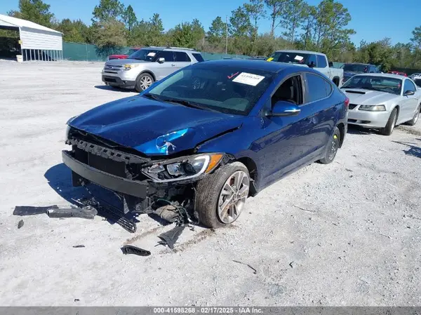 5NPD84LF5JH273764 2018 HYUNDAI ELANTRA - Image 2