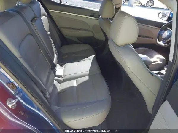 5NPD84LF5JH273764 2018 HYUNDAI ELANTRA - Image 8