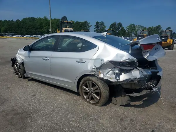 5NPD84LF5JH275272 2018 HYUNDAI ELANTRA - Image 2