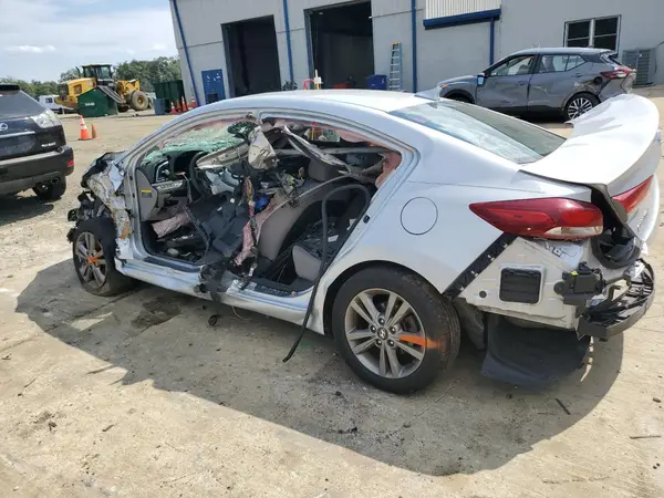 5NPD84LF5JH275854 2018 HYUNDAI ELANTRA - Image 2
