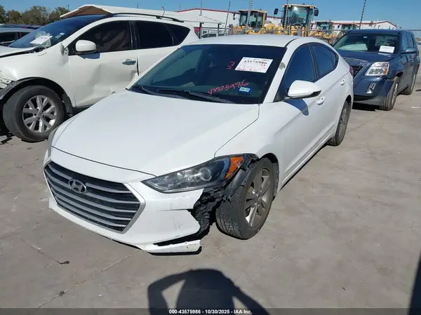 5NPD84LF5JH276681 2018 HYUNDAI ELANTRA - Image 2