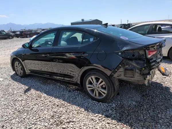 5NPD84LF5JH277345 2018 HYUNDAI ELANTRA - Image 2