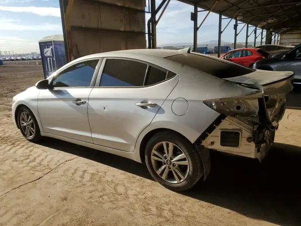 5NPD84LF5JH277393 2018 HYUNDAI ELANTRA - Image 2