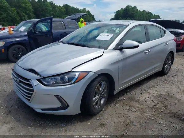 5NPD84LF5JH277720 2018 HYUNDAI ELANTRA - Image 2