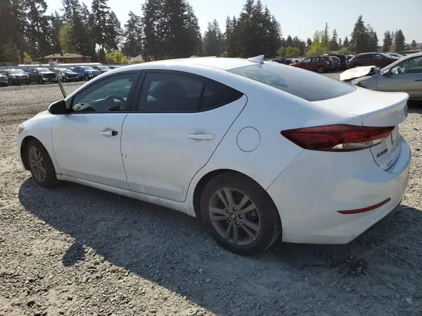 5NPD84LF5JH280665 2018 HYUNDAI ELANTRA - Image 2