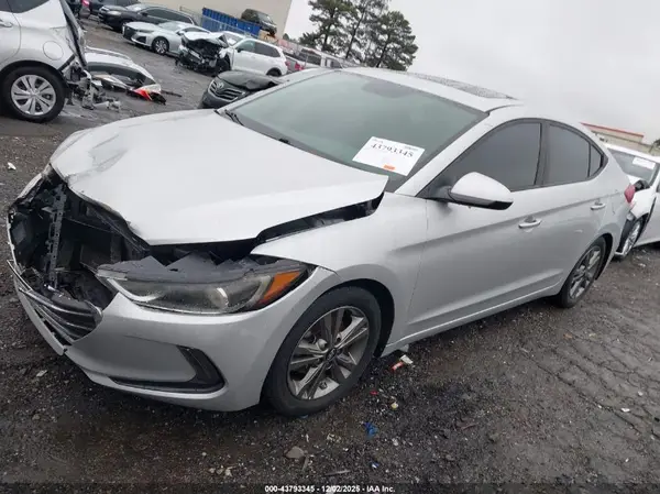 5NPD84LF5JH282576 2018 HYUNDAI ELANTRA - Image 2