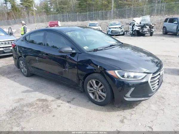 5NPD84LF5JH284019 2018 HYUNDAI ELANTRA - Image 1