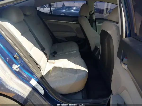 5NPD84LF5JH289351 2018 HYUNDAI ELANTRA - Image 8
