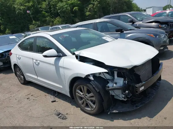 5NPD84LF5JH290175 2018 HYUNDAI ELANTRA - Image 1