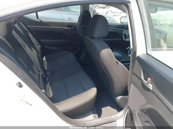 5NPD84LF5JH290175 2018 HYUNDAI ELANTRA - Image 8
