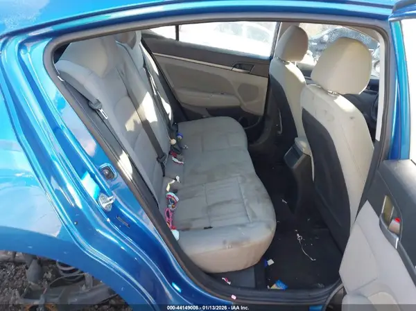 5NPD84LF5JH290306 2018 HYUNDAI ELANTRA - Image 8