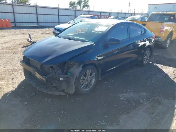 5NPD84LF5JH290967 2018 HYUNDAI ELANTRA - Image 2