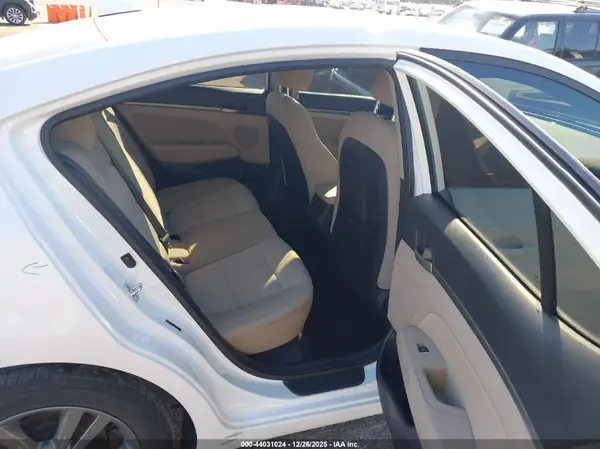 5NPD84LF5JH293478 2018 HYUNDAI ELANTRA - Image 8