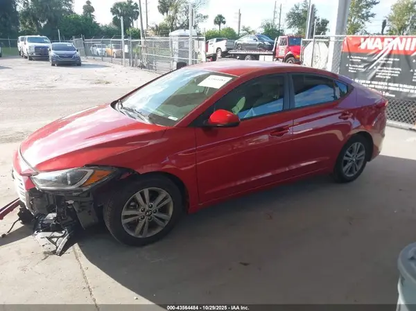 5NPD84LF5JH293674 2018 HYUNDAI ELANTRA - Image 2