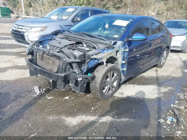 5NPD84LF5JH293948 2018 HYUNDAI ELANTRA - Image 2