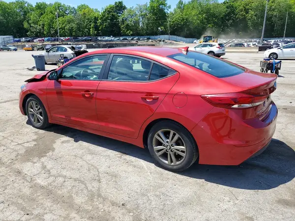5NPD84LF5JH295070 2018 HYUNDAI ELANTRA - Image 2
