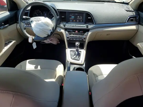 5NPD84LF5JH295070 2018 HYUNDAI ELANTRA - Image 8