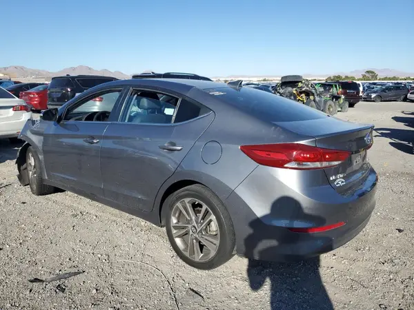 5NPD84LF5JH295456 2018 HYUNDAI ELANTRA - Image 2
