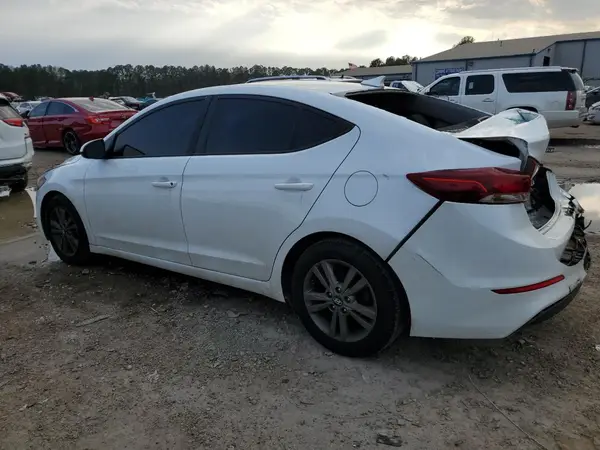 5NPD84LF5JH296056 2018 HYUNDAI ELANTRA - Image 2