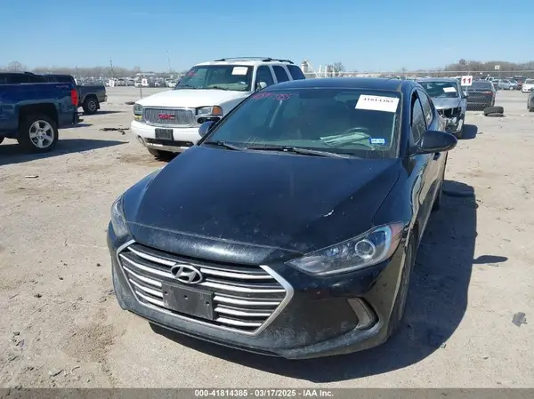 5NPD84LF5JH297014 2018 HYUNDAI ELANTRA - Image 2