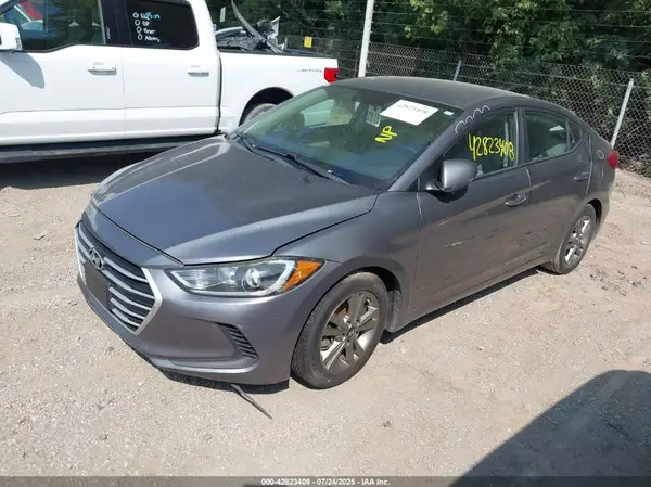 5NPD84LF5JH297420 2018 HYUNDAI ELANTRA - Image 2